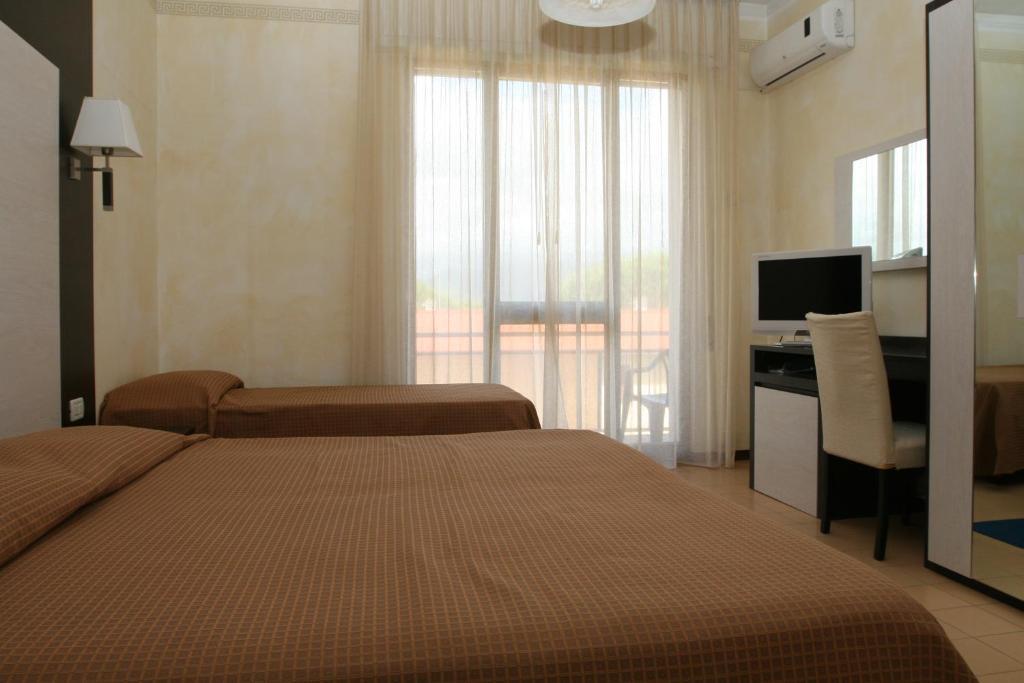 לידו די קאמאיורה Hotel La Palma חדר תמונה