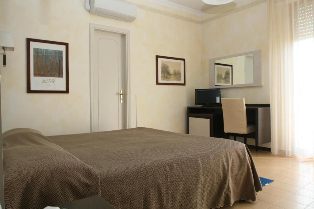 לידו די קאמאיורה Hotel La Palma חדר תמונה